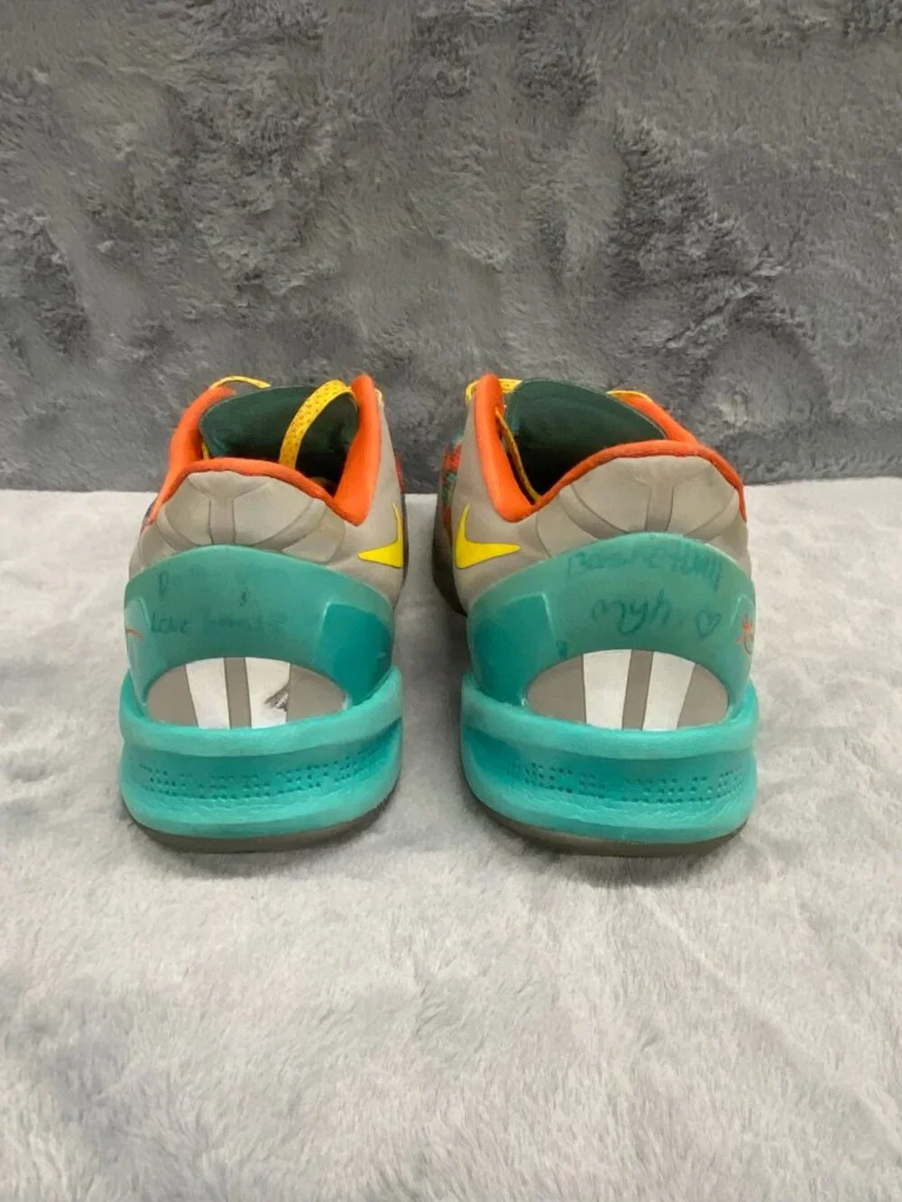 Nike Kobe Bryant 8 Venice Beach Shoes Mens Size 8 Green Yellow Orange Sneakers